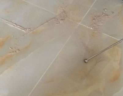 柳河瓷砖空鼓维修公司分享粘合剂选择不当在瓷砖铺贴过程中可能导致以下问题